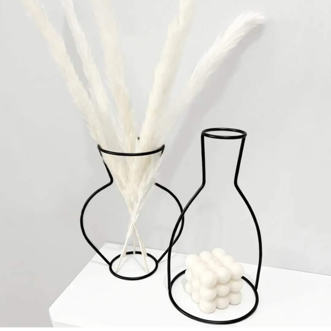 Silhouette Vase