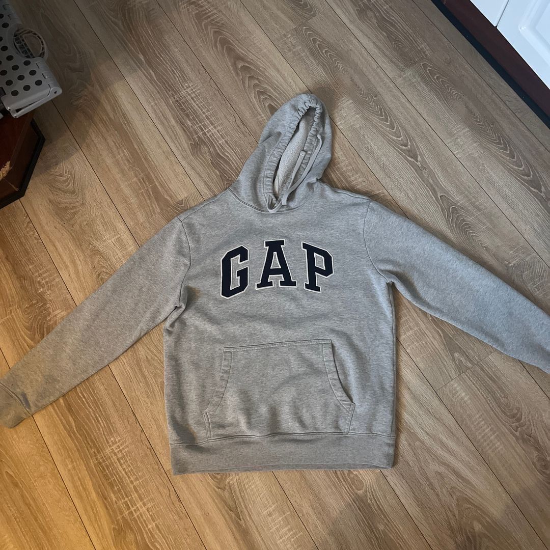 Gap hoddie