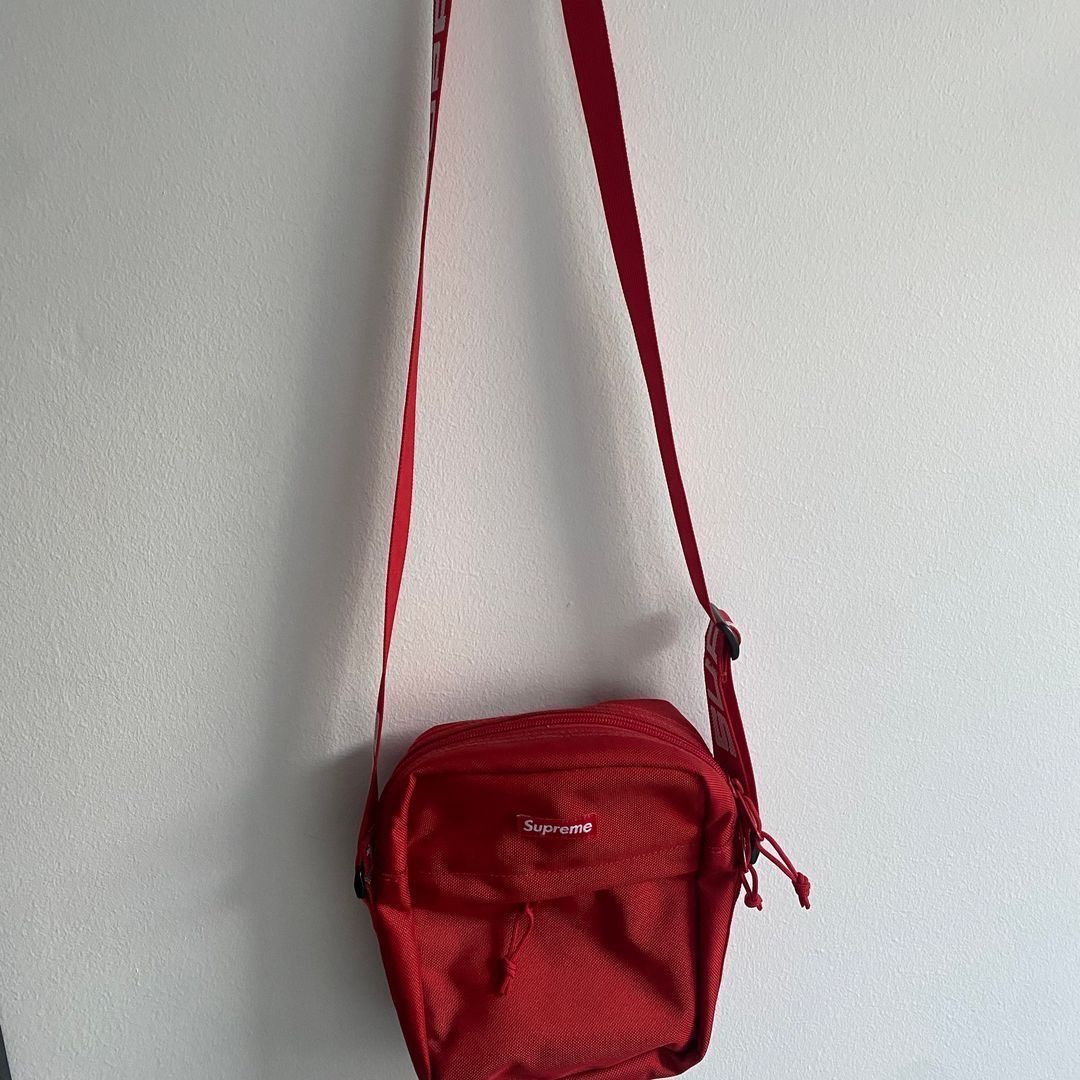 Supreme shoulder bag