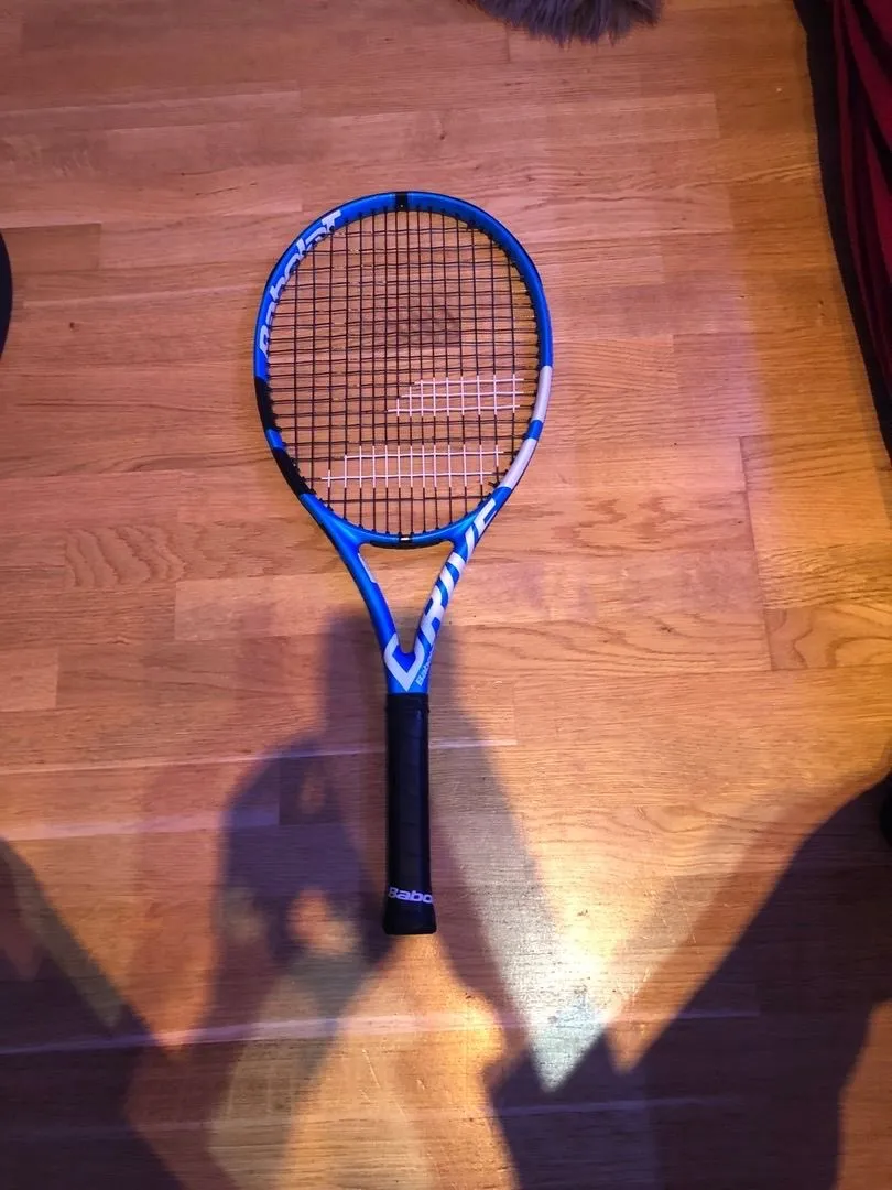 Tennis racket