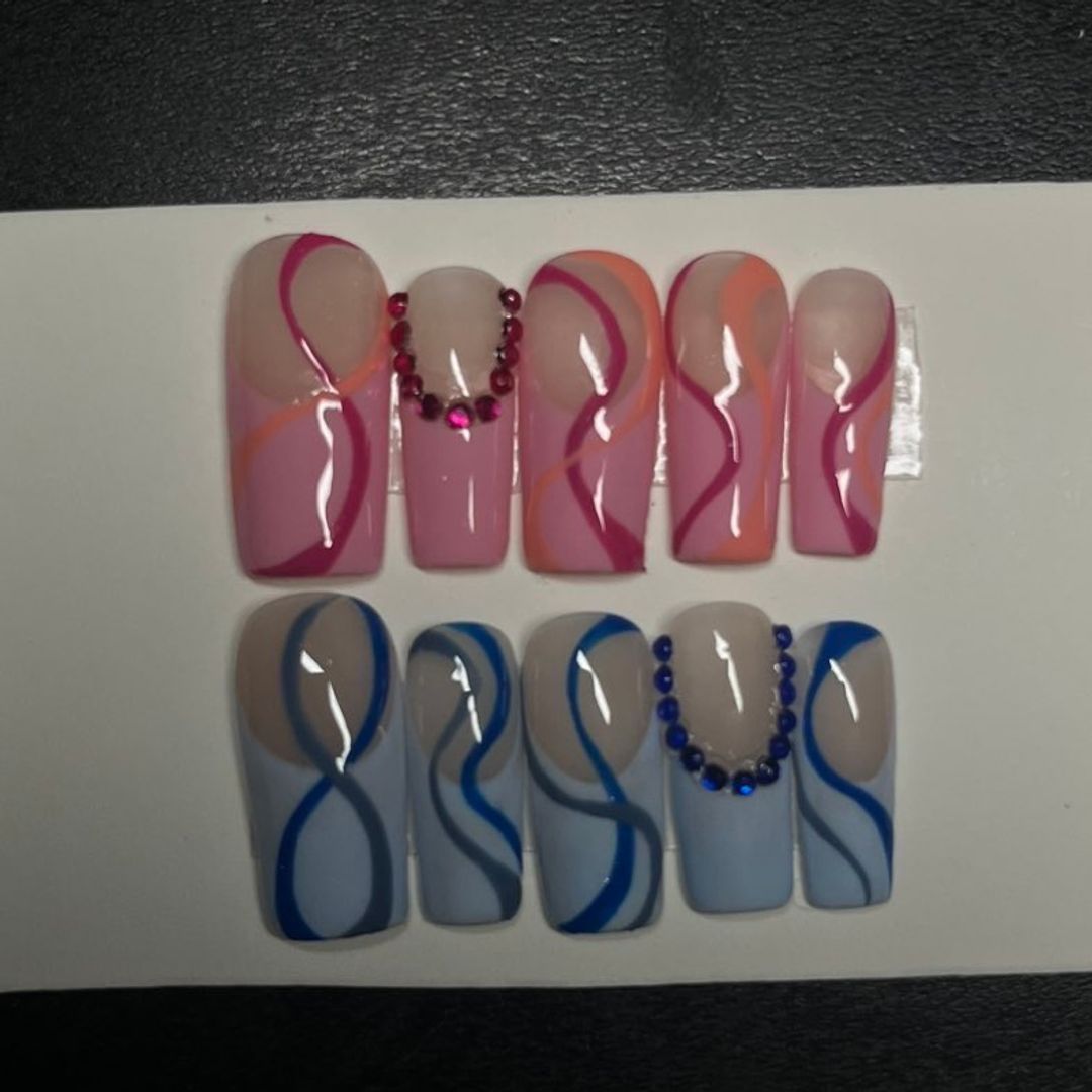 Press on nails