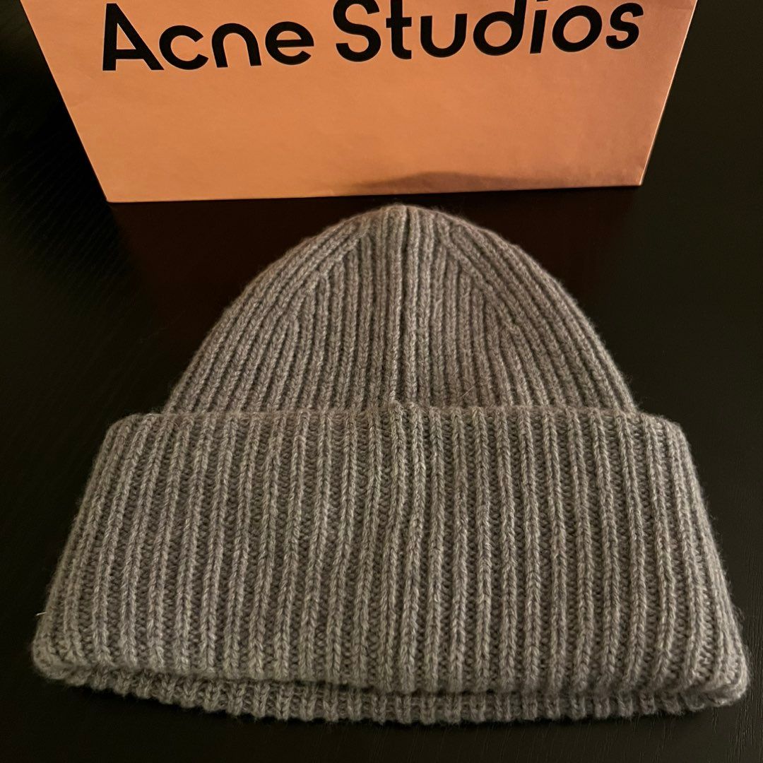 Acne studios lue