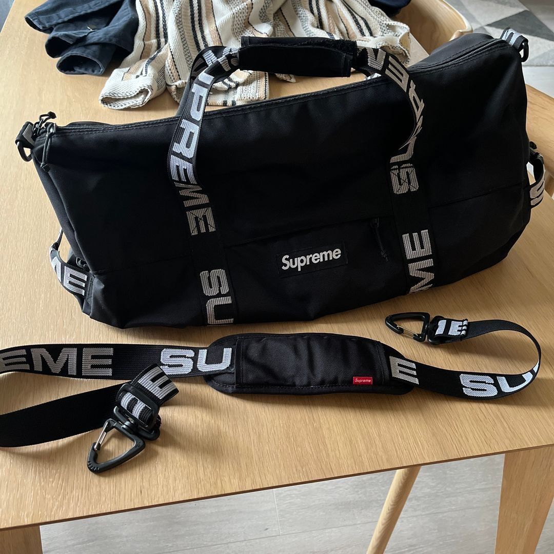 Supreme duffel bag