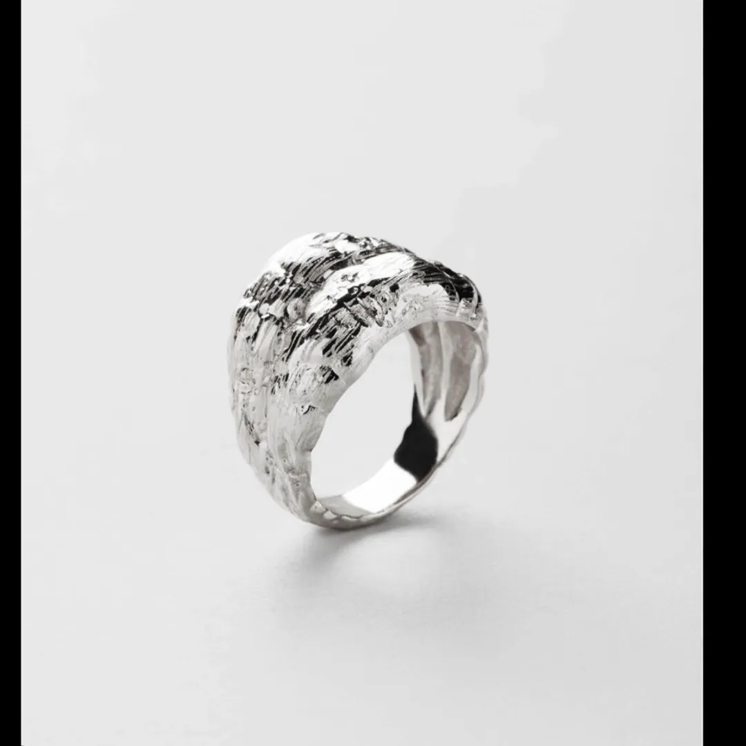 Safira ring