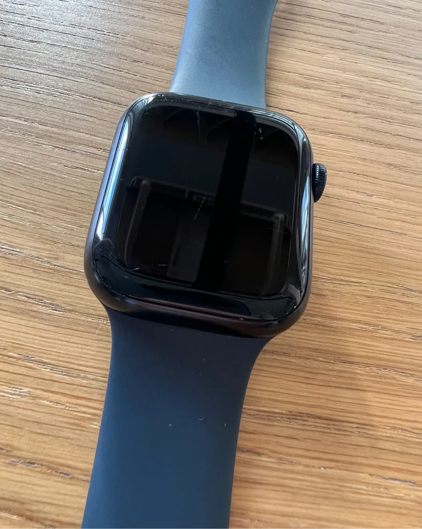 Apple watch 8