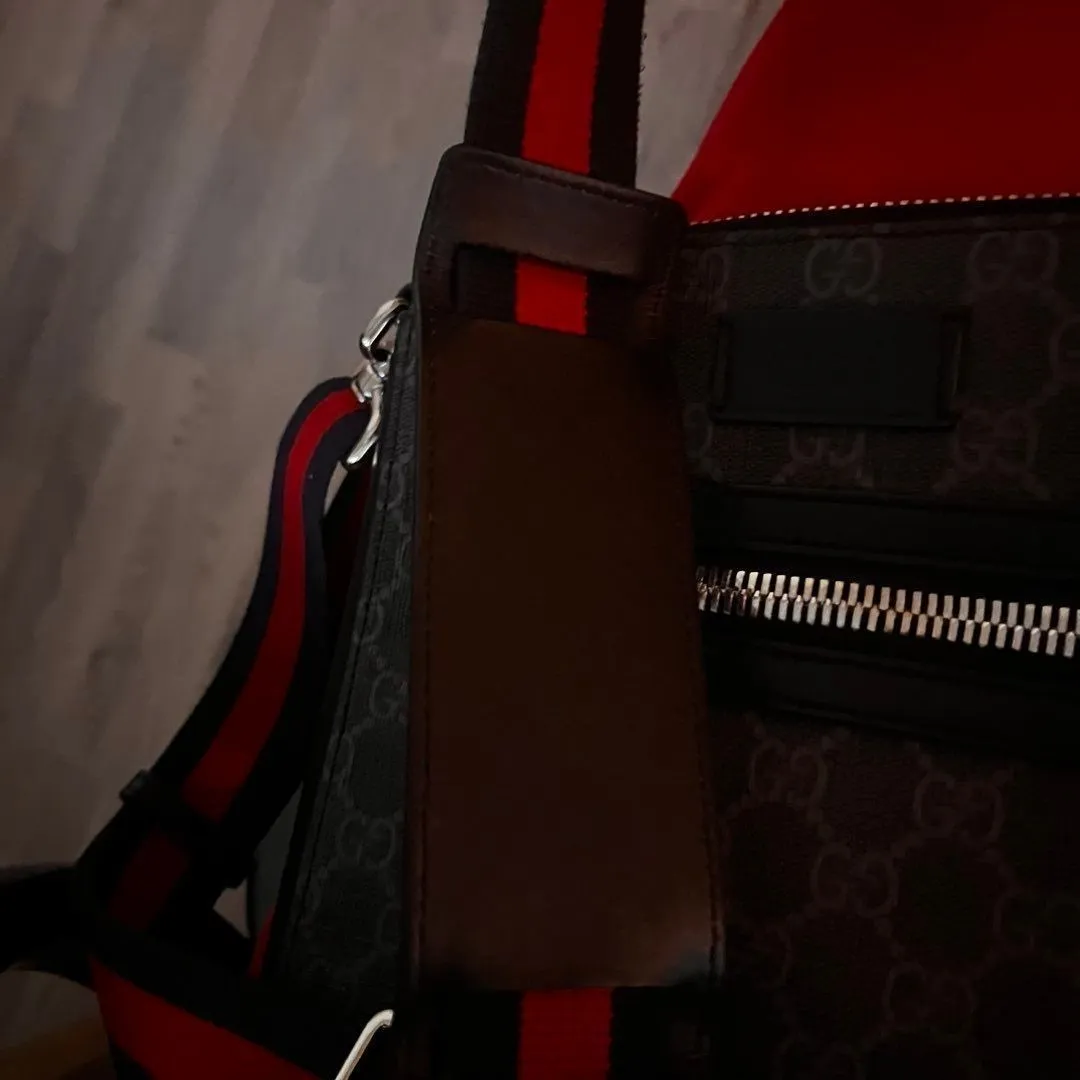 Gucci messenger