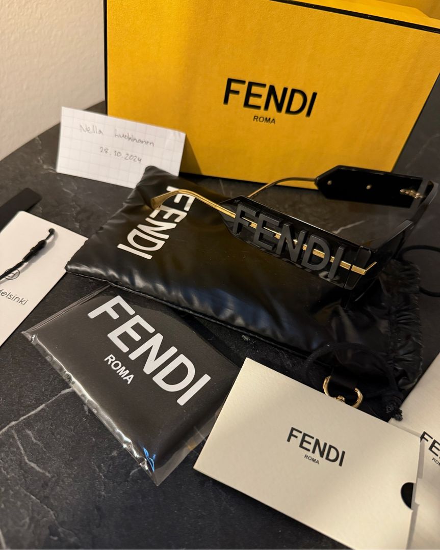 FENDI aurinkolasit