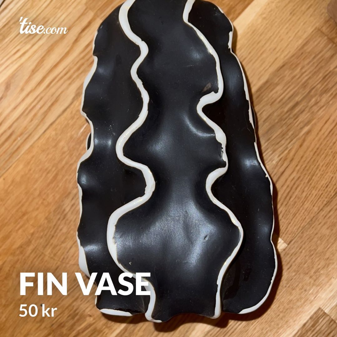 Fin vase