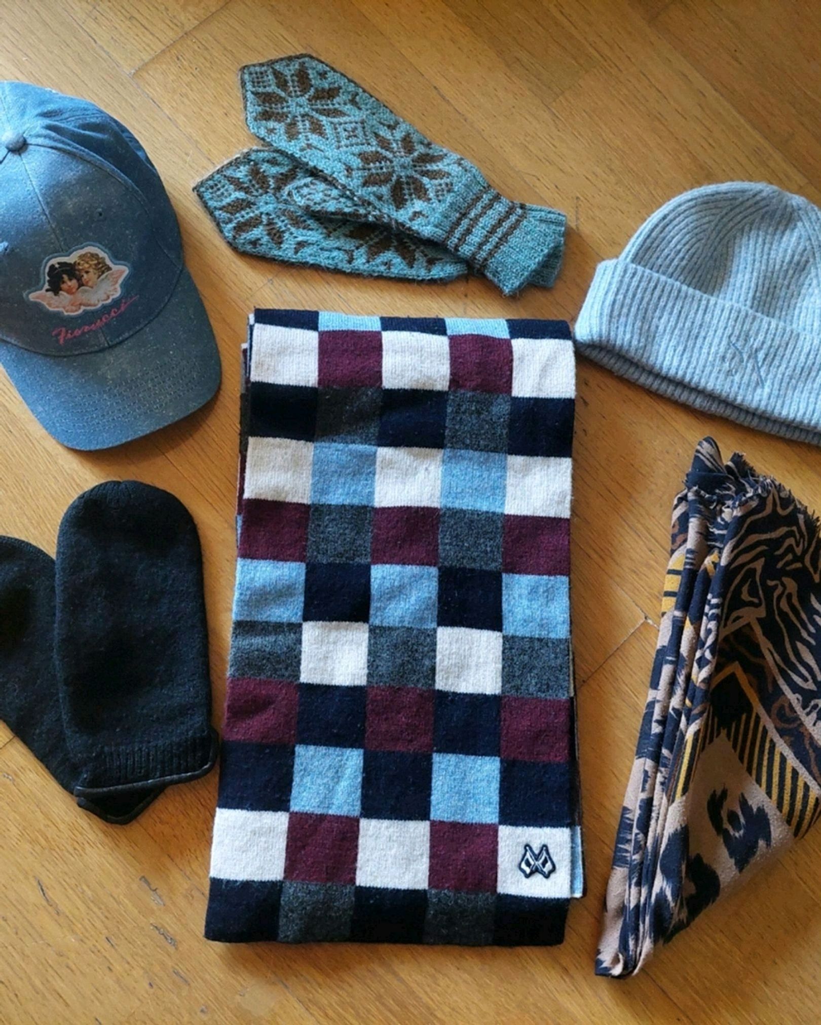 Skjerf lue caps