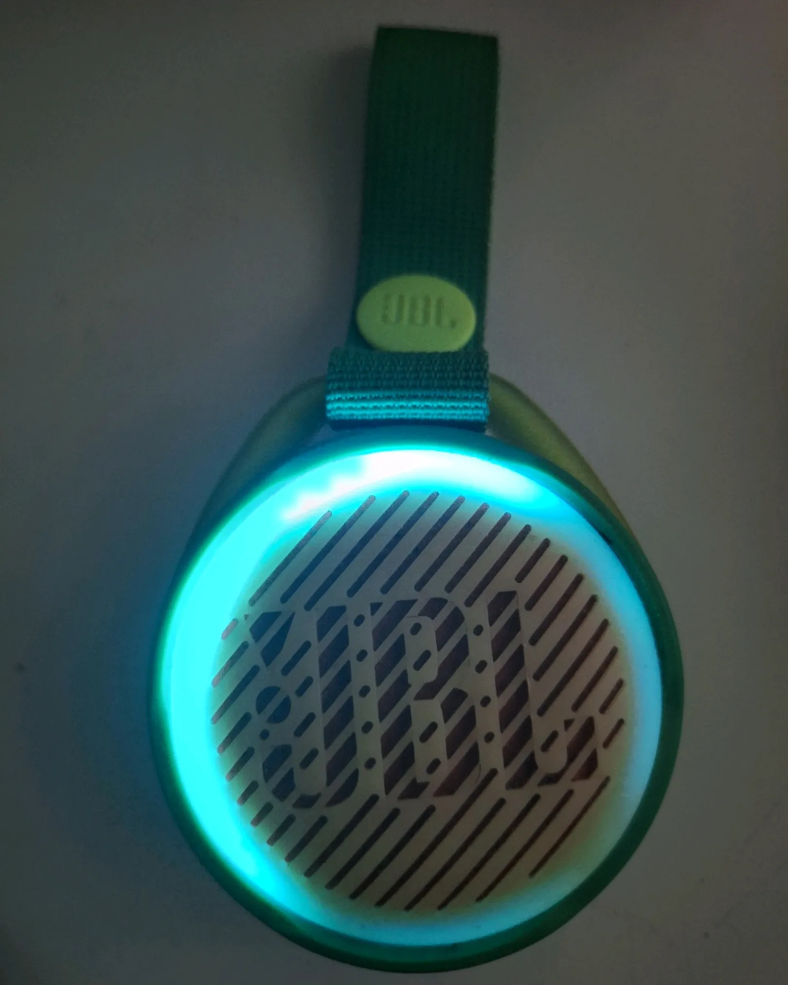 JBL Kaiutin