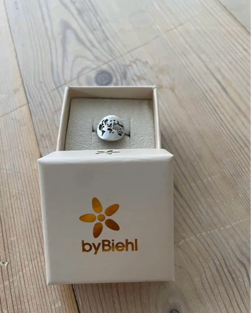 ByBiehl World ring