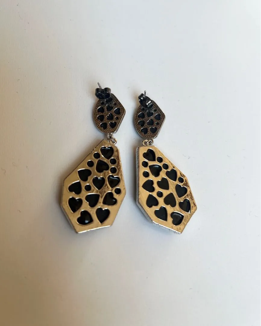 Super cute earrings