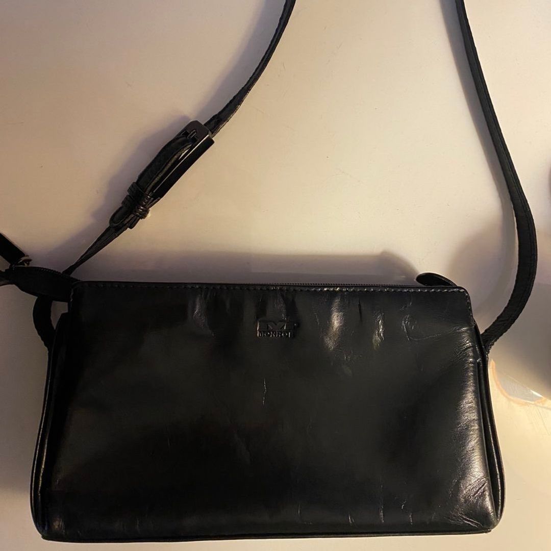 Leather bag