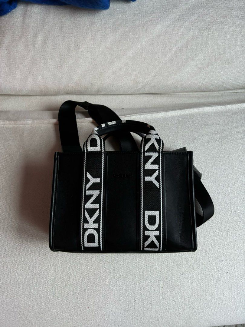 DKNY väska