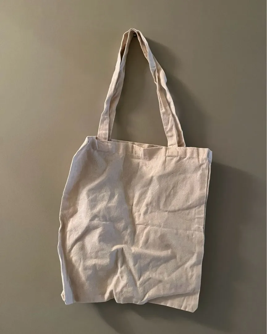 Tote bag