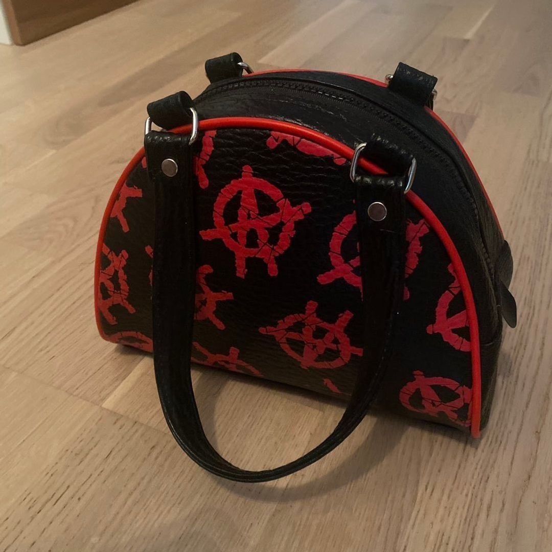 mall goth handbag