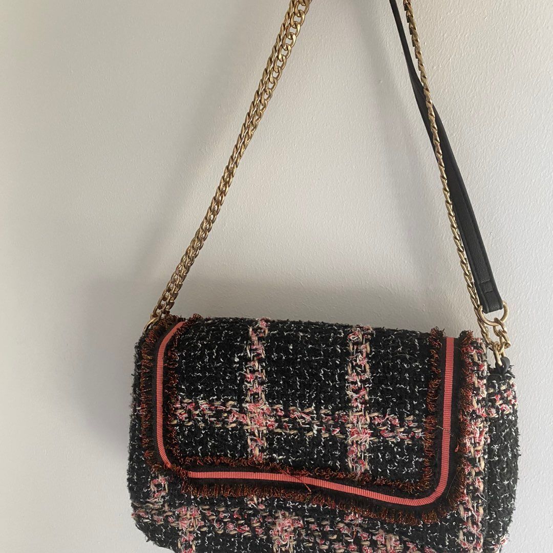 Crossbody taske