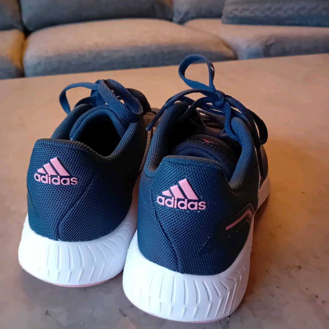 Adidas Sko