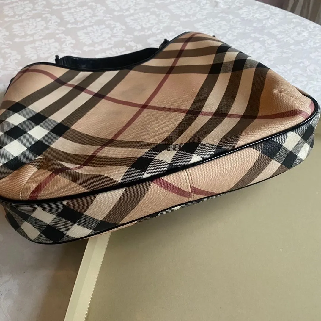 Burberry hobo veske