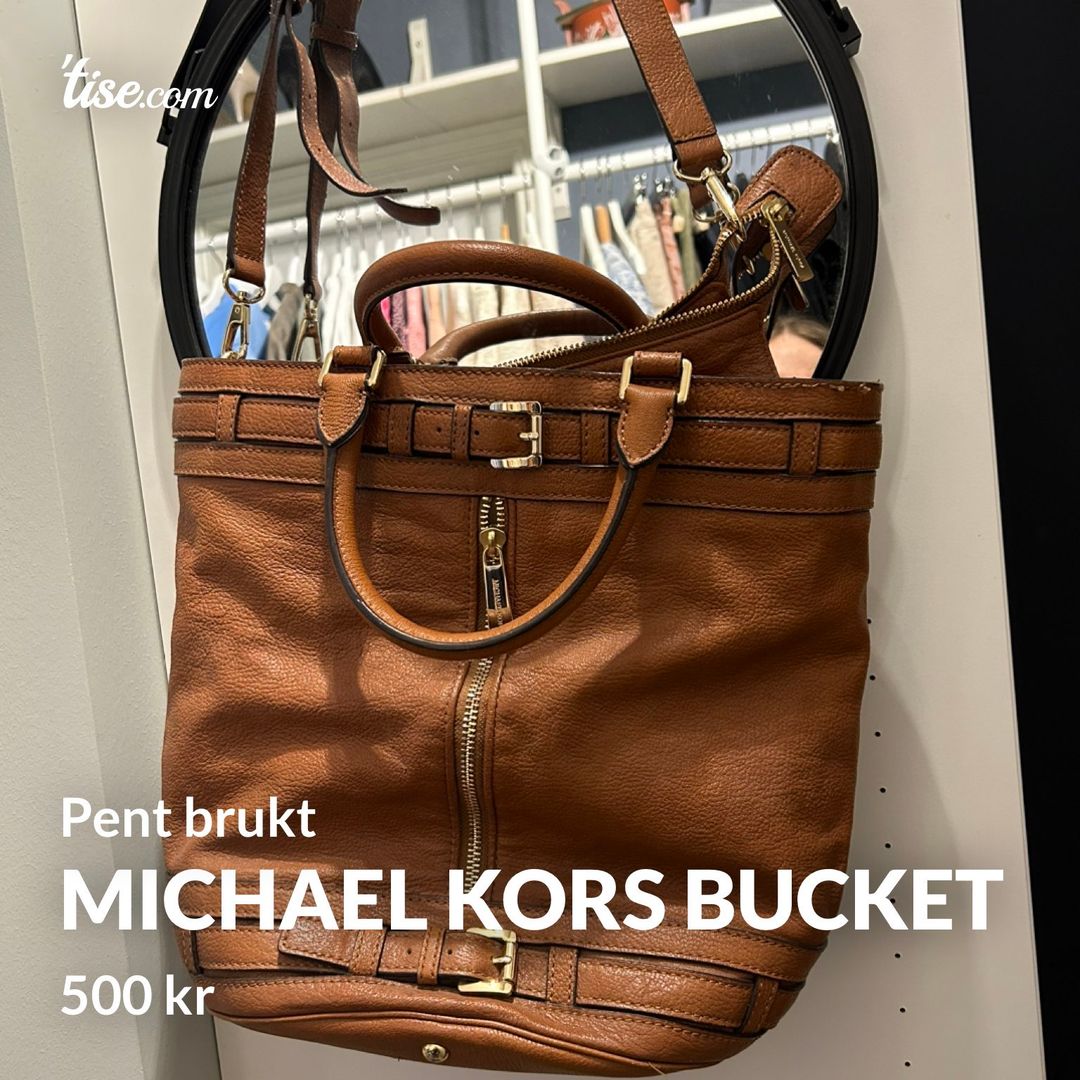 Michael Kors bucket