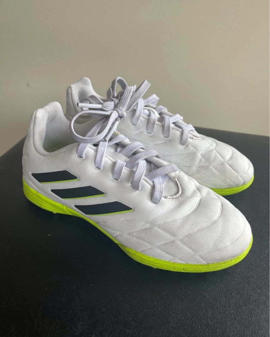 Adidas fotballsko