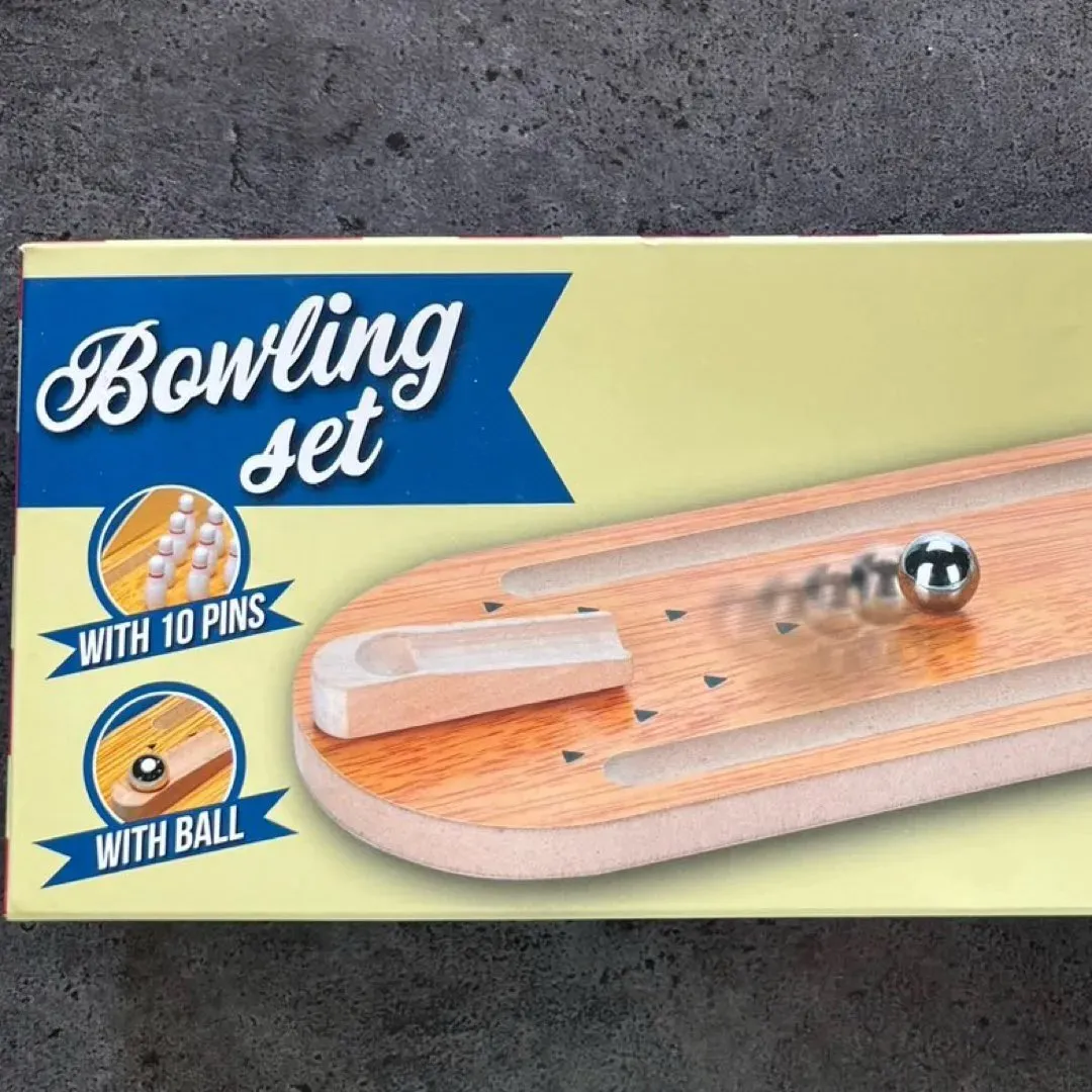 Bowling desktop game