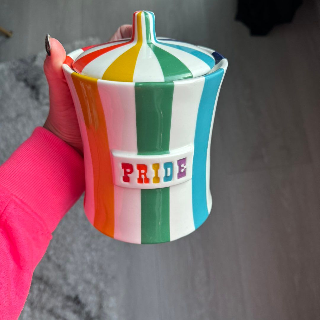 Pride vice canister