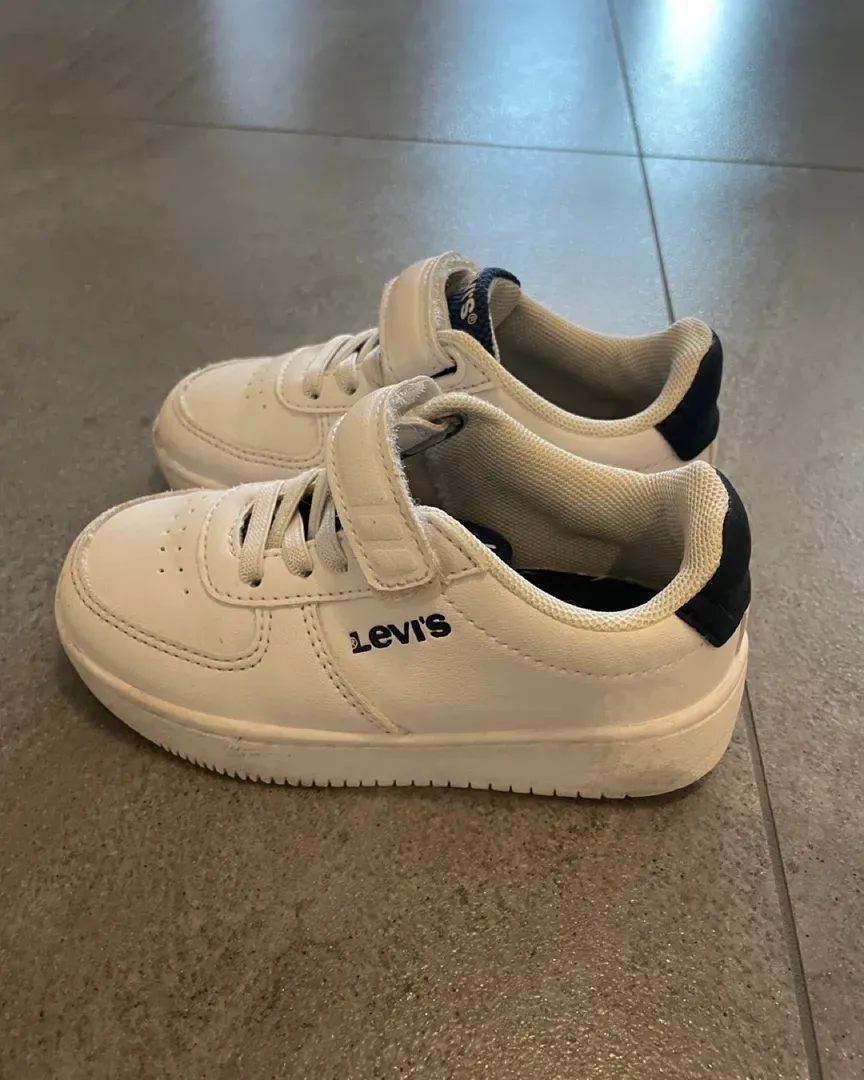 Levis sko str 25