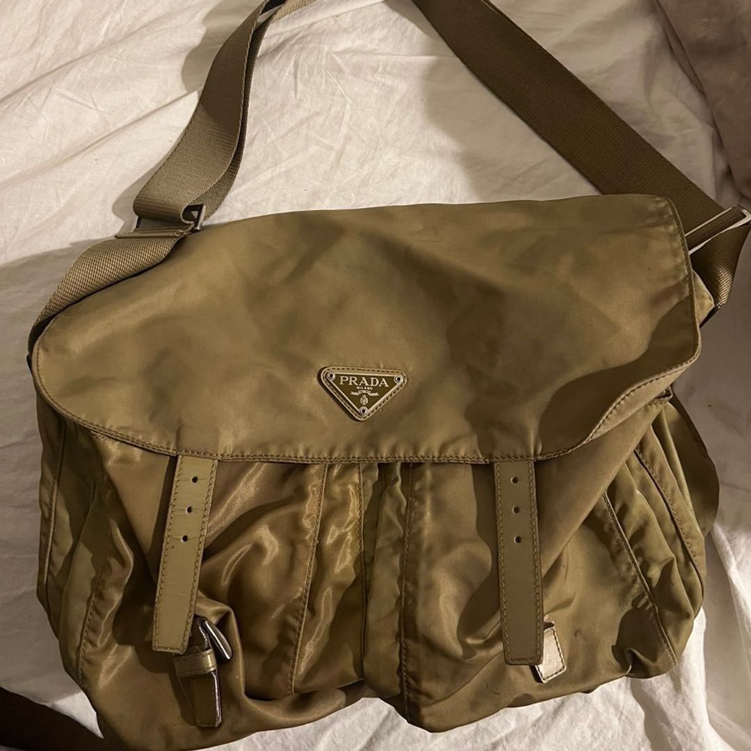 Vintage prada taske