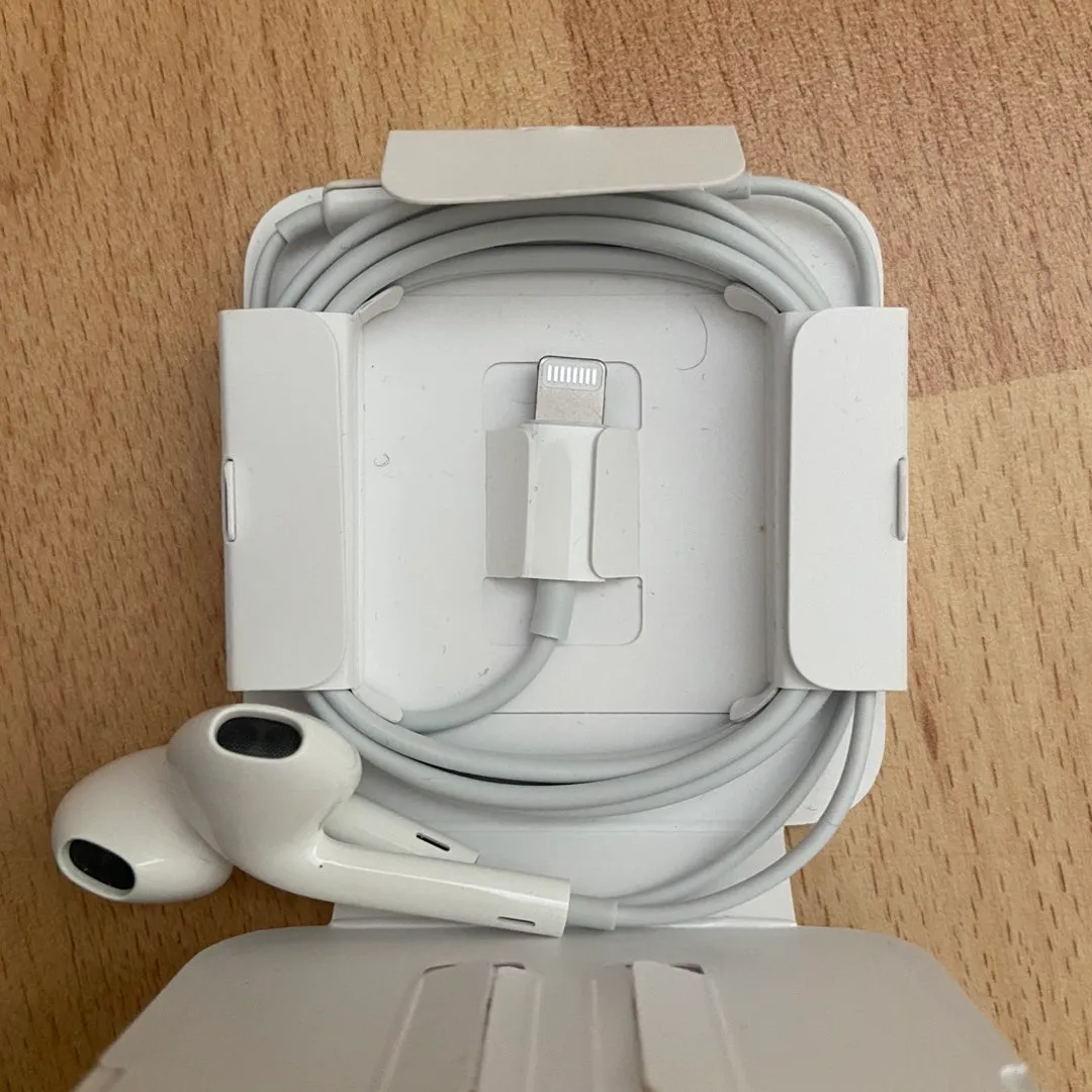 Apple EarPods