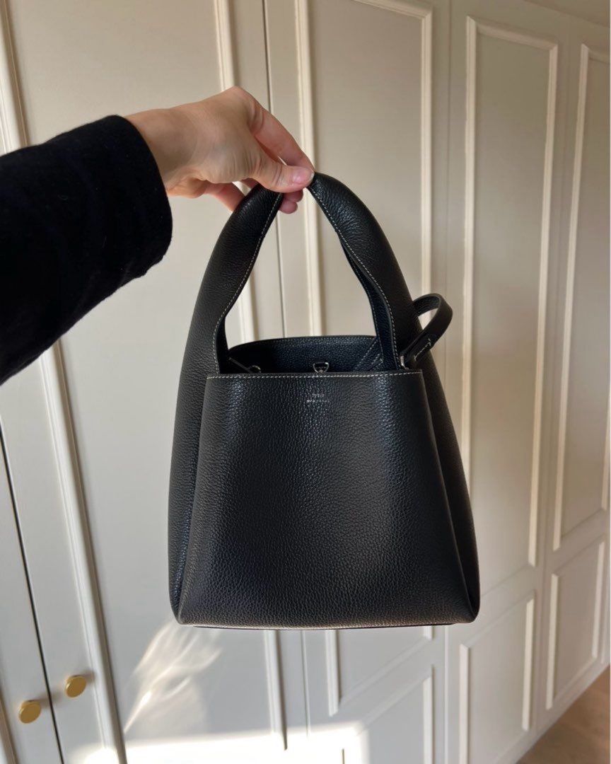 Totême bucket bag