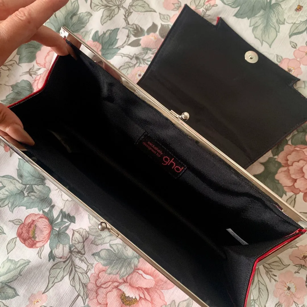 Rød silke clutch