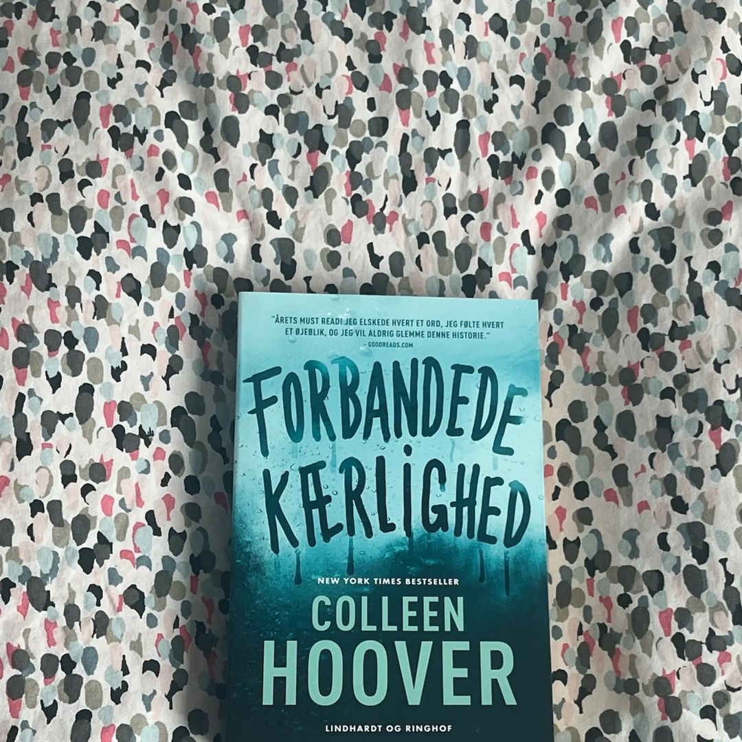 Colleen Hoover