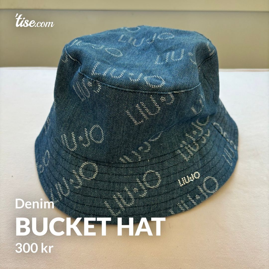 Bucket hat