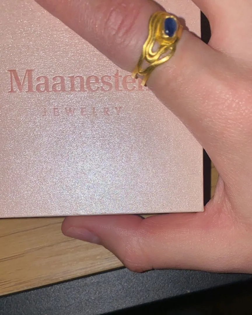 Maanesten ring