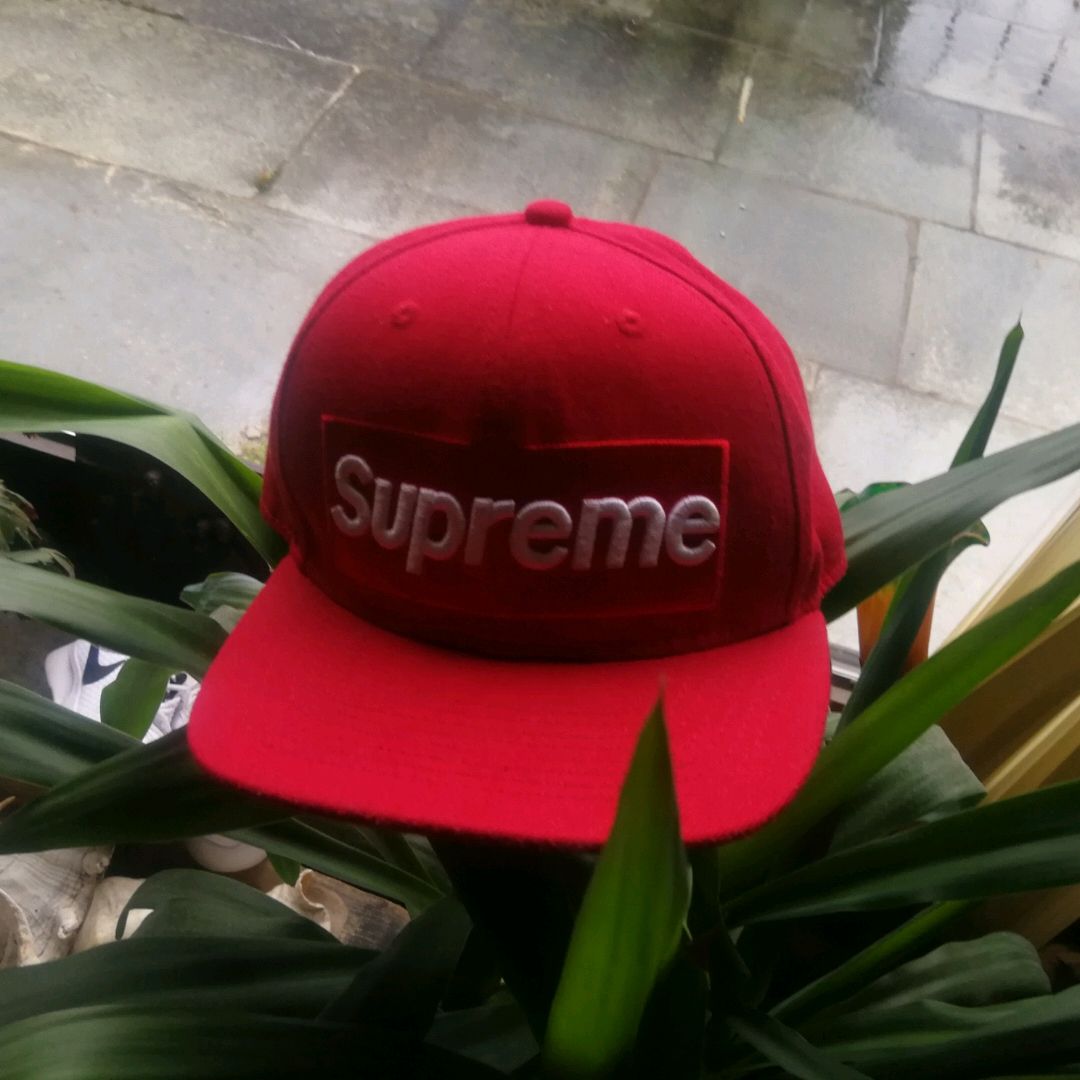 Supreme Caps