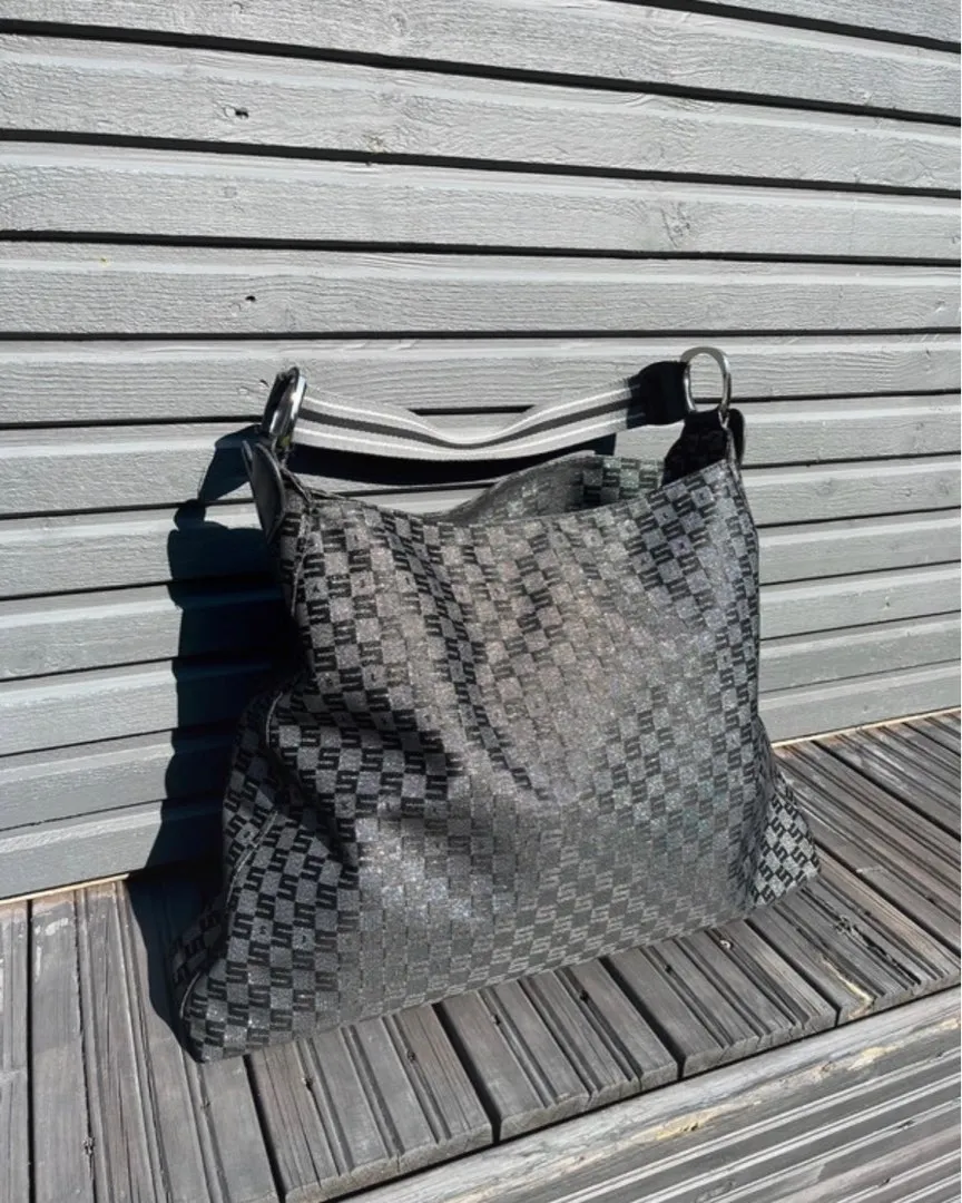 Sisley hobo bag