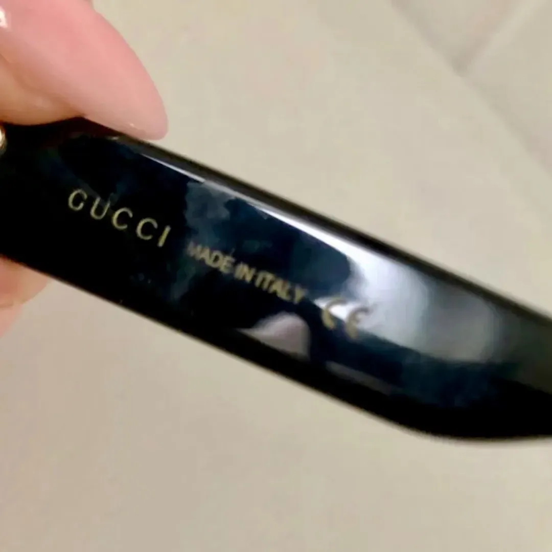 Gucci Aurinkolasit