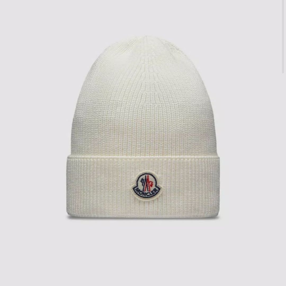 Moncler hue