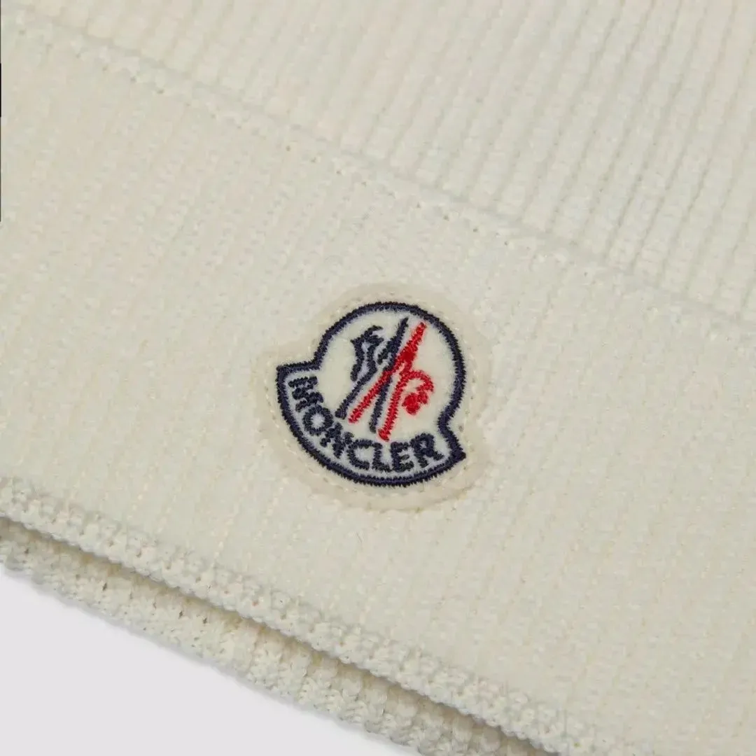 Moncler hue