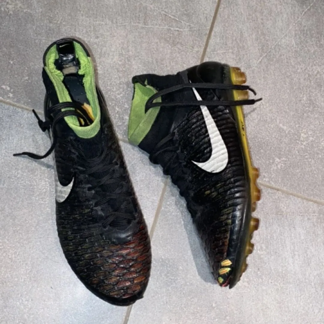 Nike Magista Retro