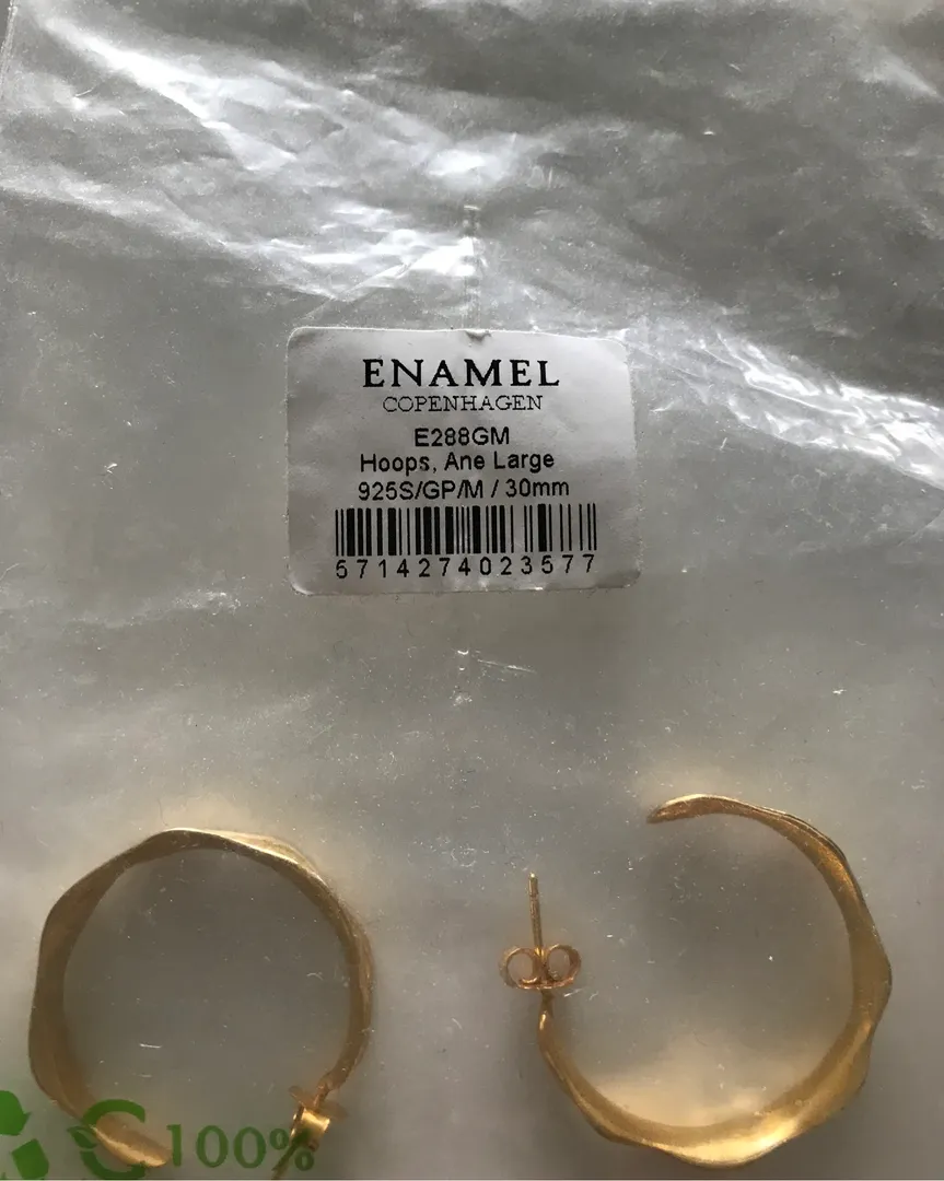 Enamel Ane Hoops