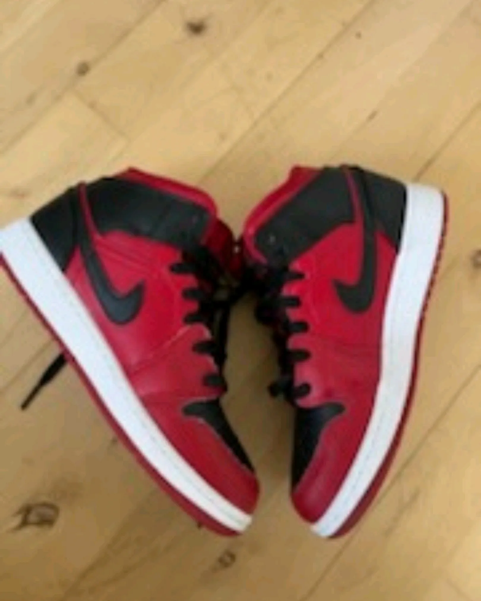 Air Jordan 1 Mid (GS