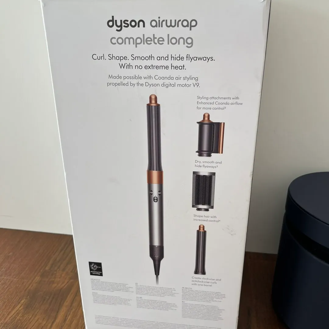 Dyson airwrap