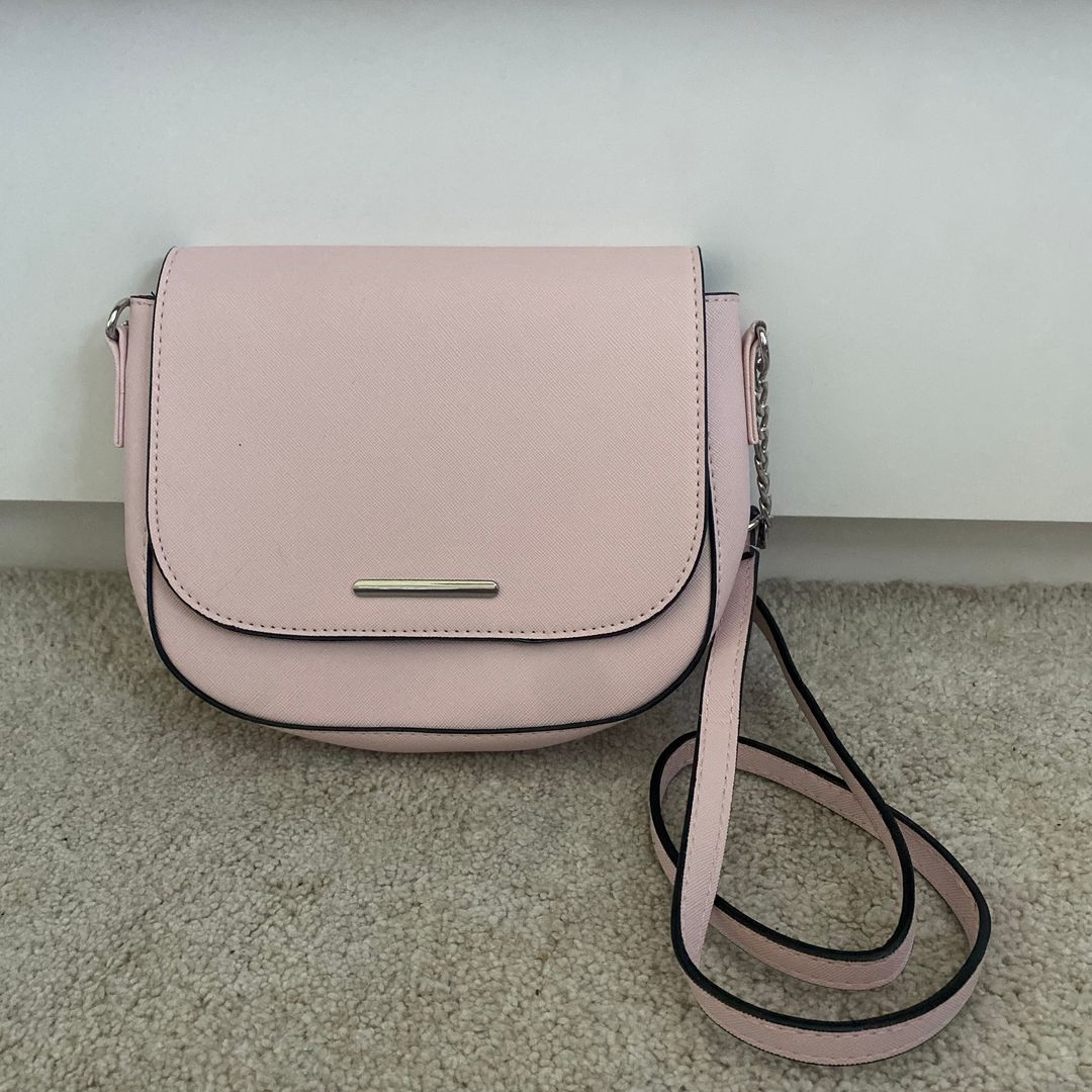 crossbody laukku