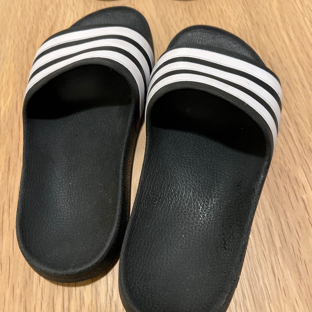 Adidas slippers