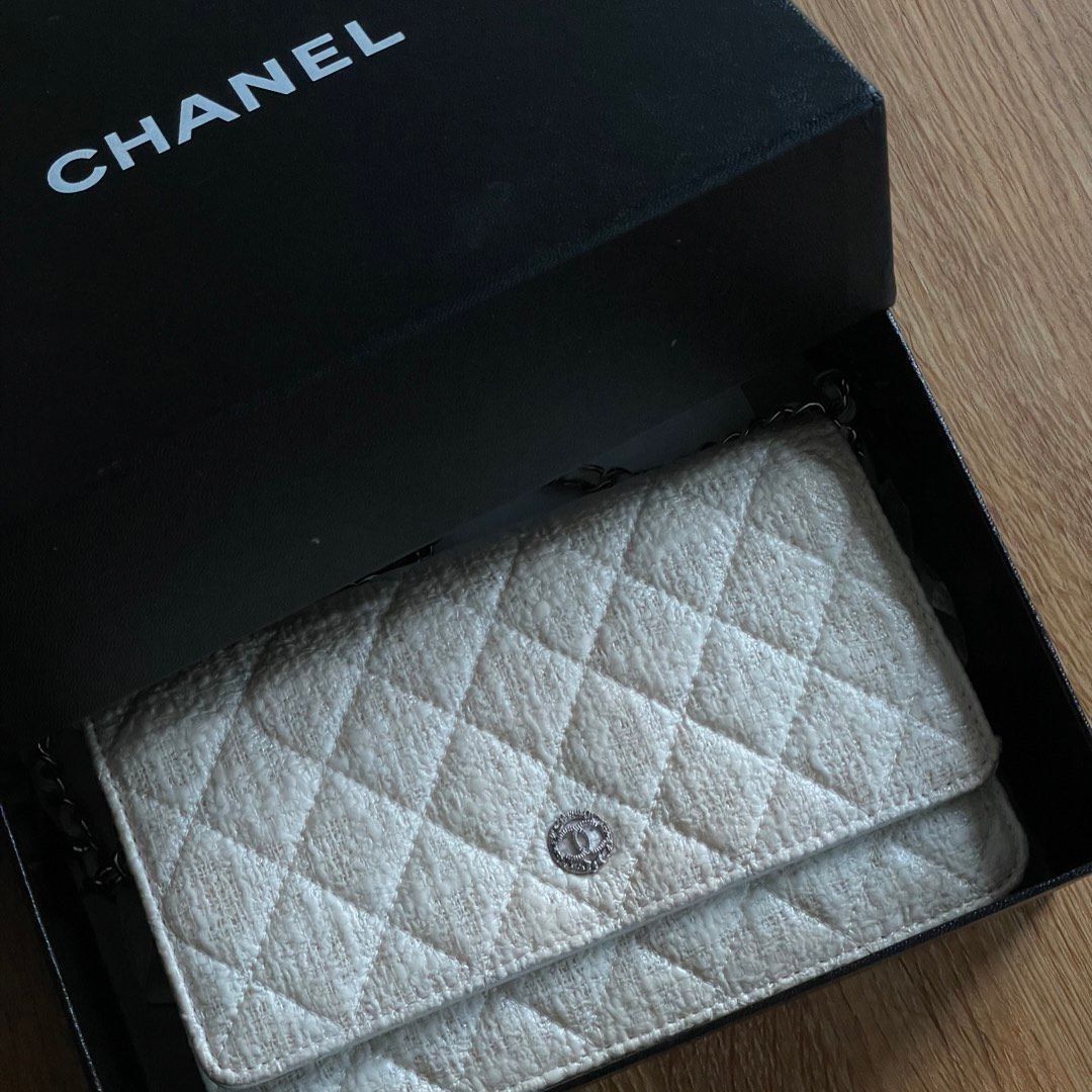 CHANEL WOC