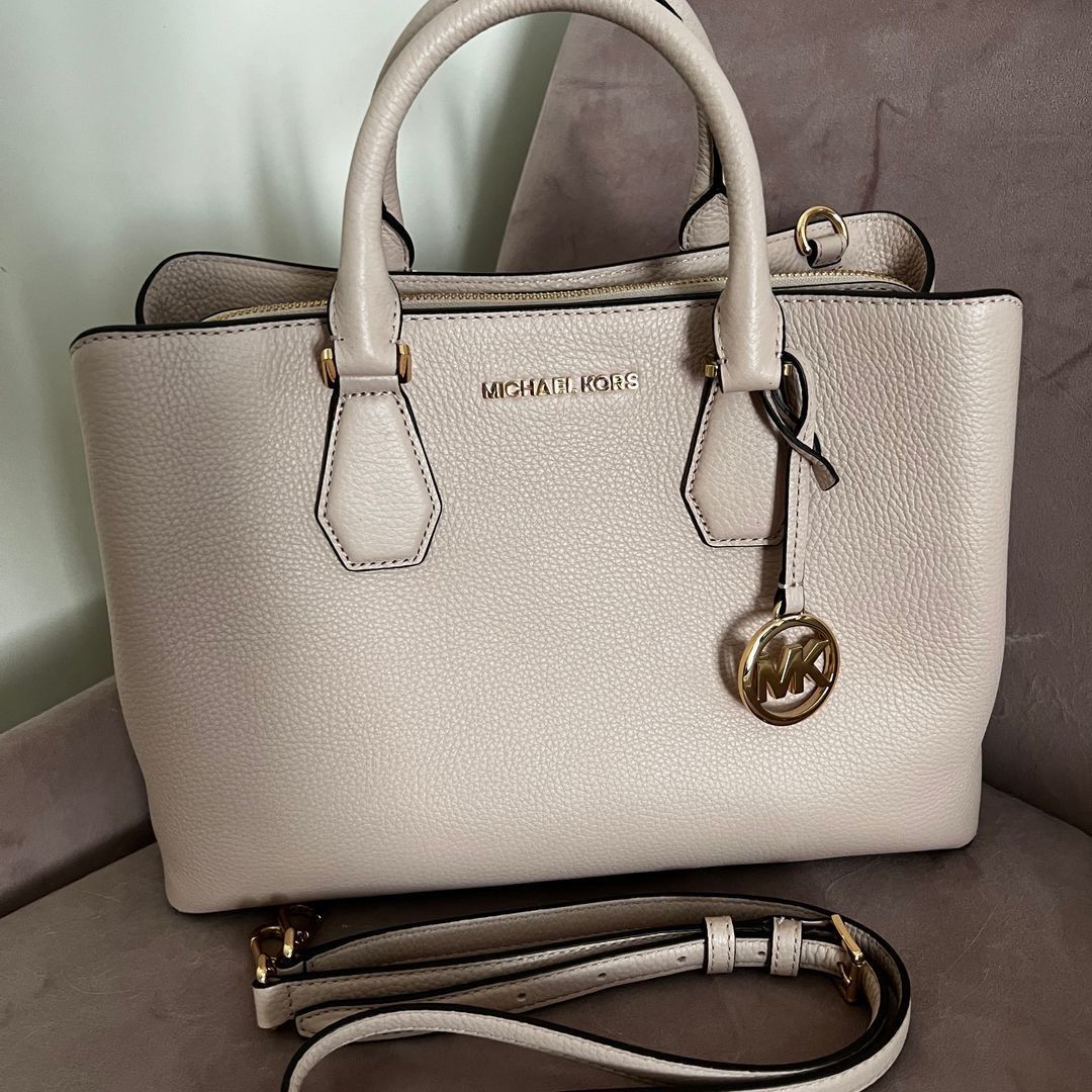 Michael kors väska