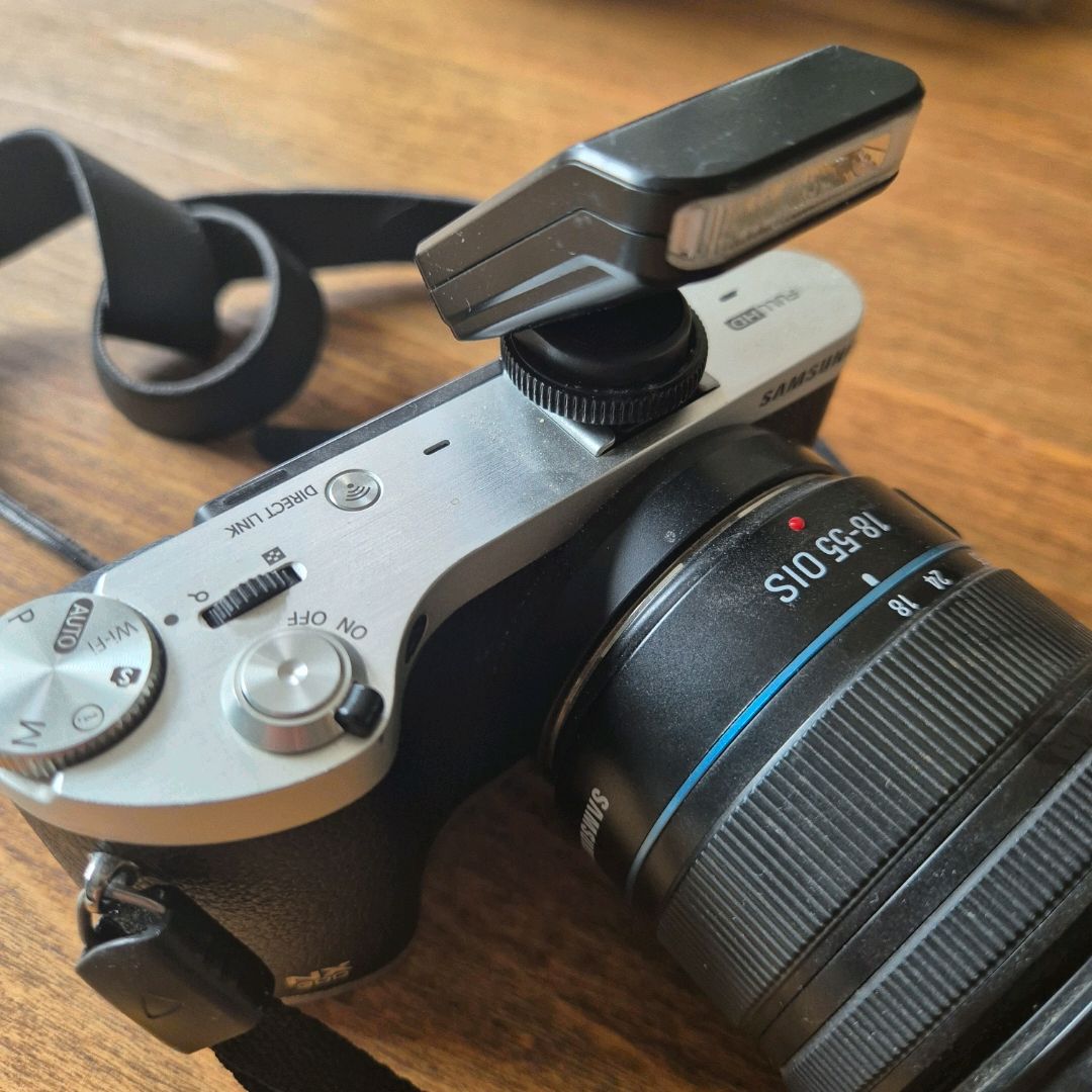 Samsung NX300