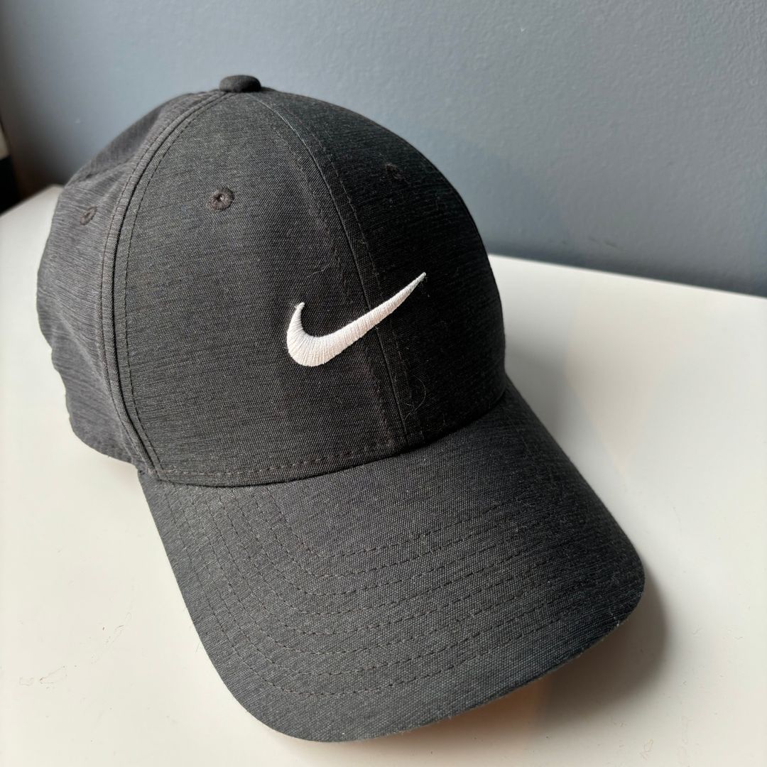 Ubrukt Nike Caps